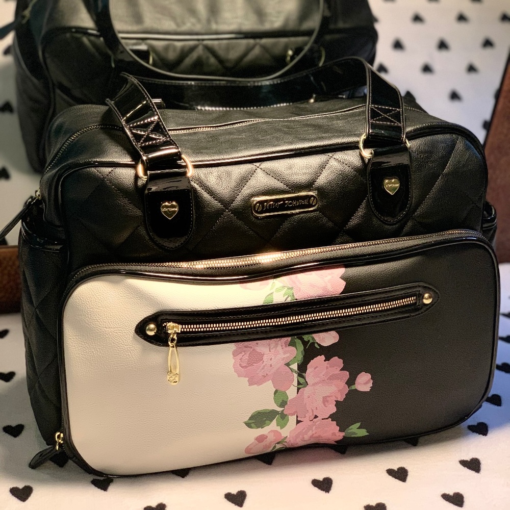 Betsey Johnson Weekender / Diaper Bag (NWOT)